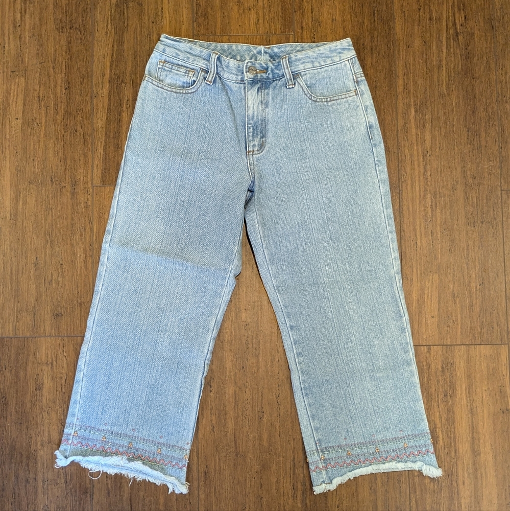 Sonoma Life & Style Light Wash Jeans Petite Cropped Fringe Hem Size 4P Petite